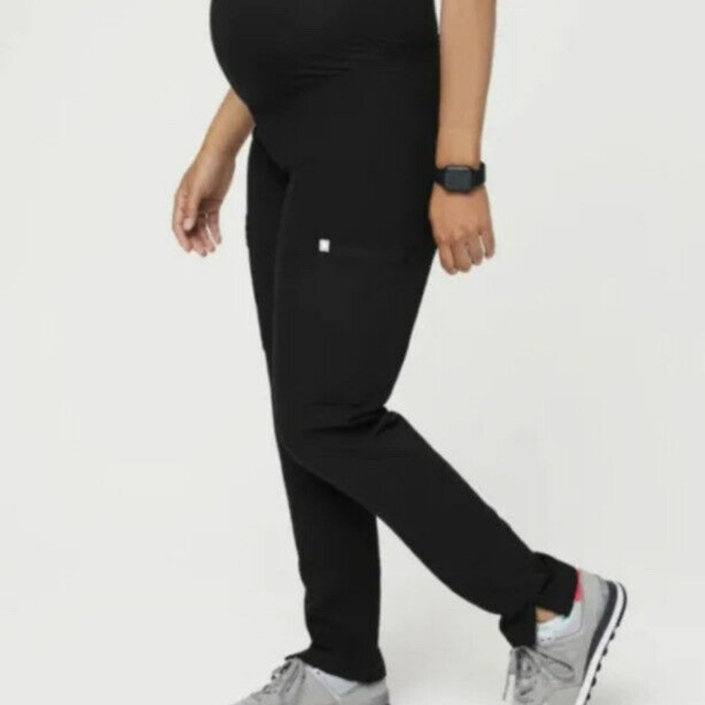FIGS Black Maternity Full Panel Slim Straight leg scrubs pants size Large Petite